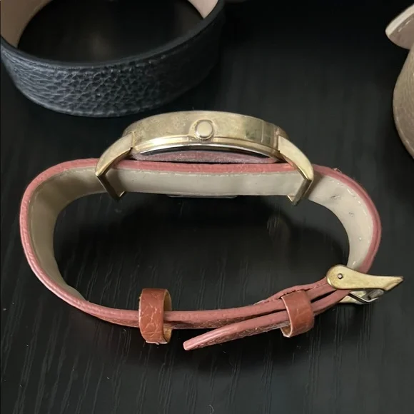 Vintage Map Dial Watch with Leather Straps - Picture 3 of 4